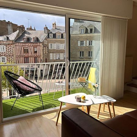 Apartamento Laroche Grand Duplex Dans Le Centre Historique Avec Garage Vannes Exterior foto