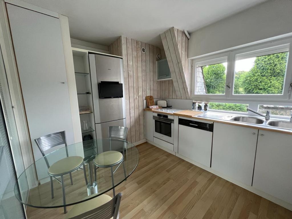 Apartamento Laroche Grand Duplex Dans Le Centre Historique Avec Garage Vannes Exterior foto